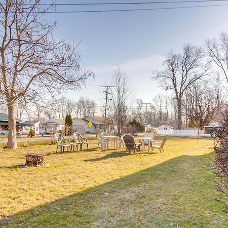 Charming Cottage With Yard Less Than 1 Mi To Lake Erie! Geneva Esterno foto